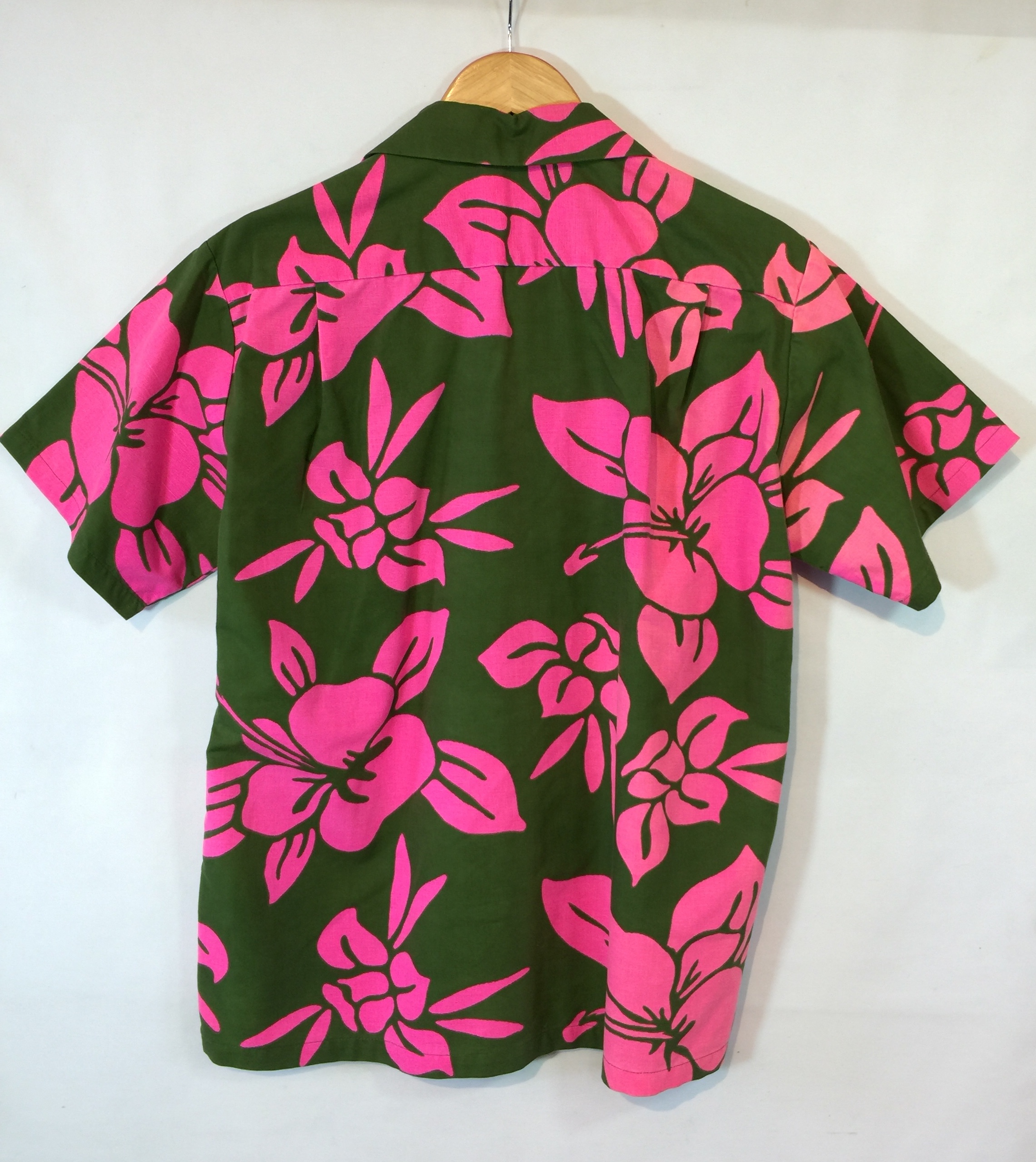 カテゴリー Pomare Tahiti ビンテージ ハワイアン アロハ シャツ のサイズ