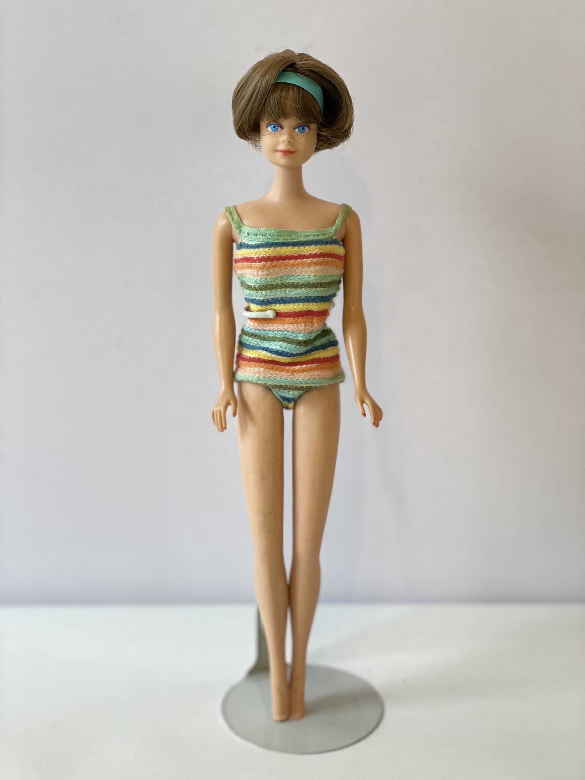 小物類もお付け致しましたバービー人形ビンテージ１９５８年