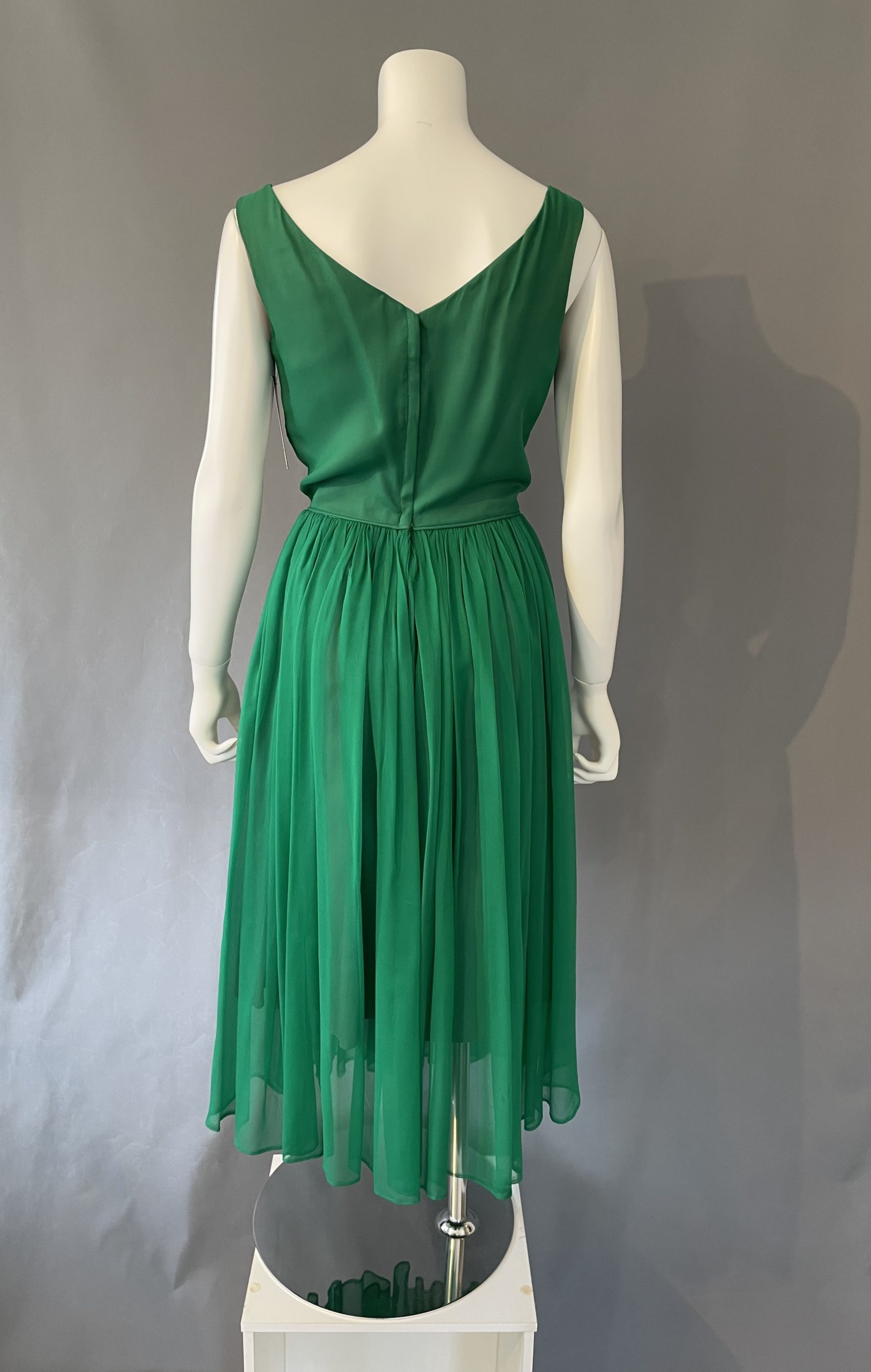 60’s 1960年代 シルク パーティードレス グリーン ラインストーンブローチ付き Silk Crepe